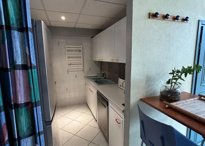 Domainedozen Apartment